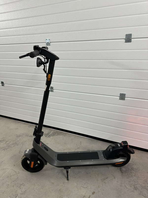 Електросамокат NIU KQi2 Pro