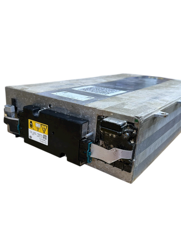 LG 145Ah 65.8V 9.6kWh