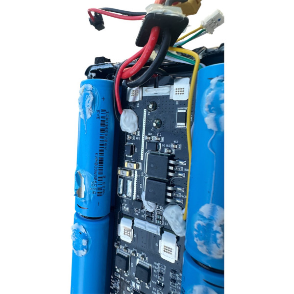 Збірка під демонтаж 30ел ємністю 2500-2600mAh